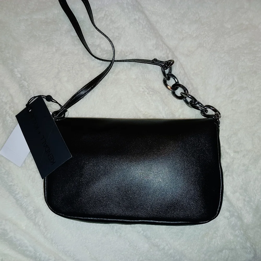 KENDALL + KYLIE NWT! Black Chain Purse - Picture 7 of 8